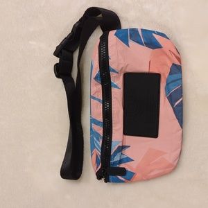 ALOHA COLLECTION - LIMITED EDITION Mini Hip Pack (Laylow Monstera - Pink)